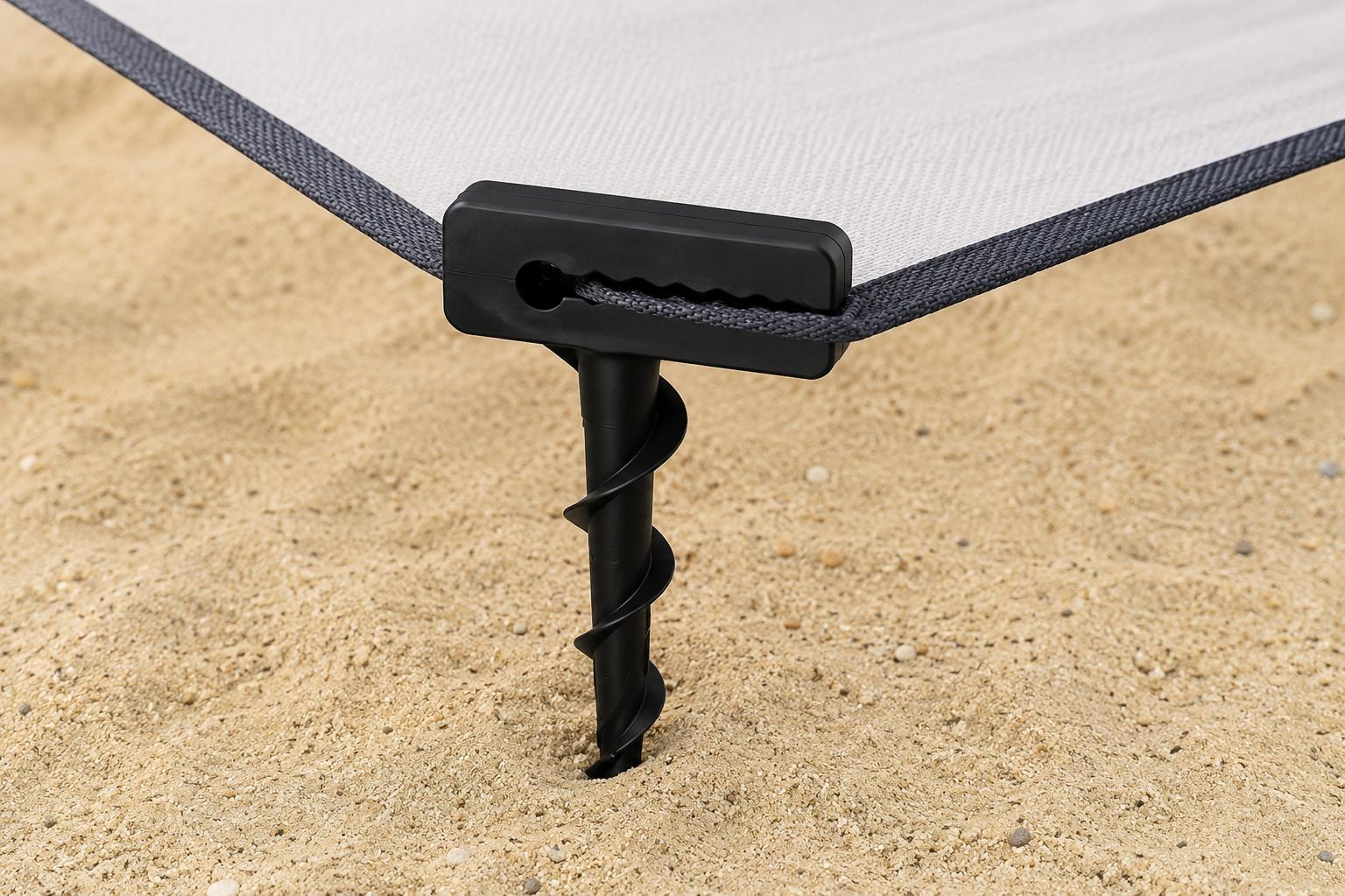 (4'lü Set) – Piknik Örtüsü, Plaj Hasırı ve Branda Sabitleme Aparatı